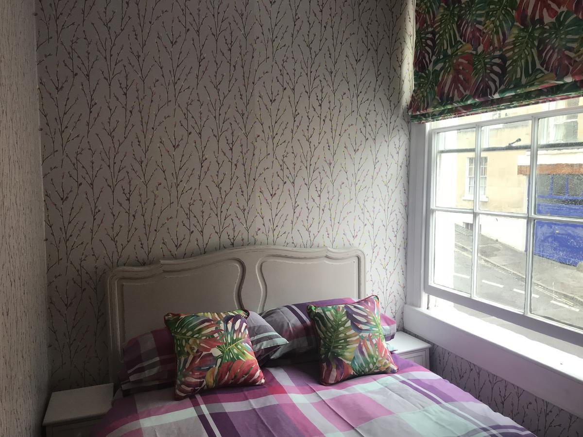 Central City Pad One Bedroom Plus Double Sofabed باث المظهر الخارجي الصورة